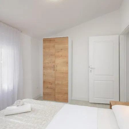 Knez Apartman