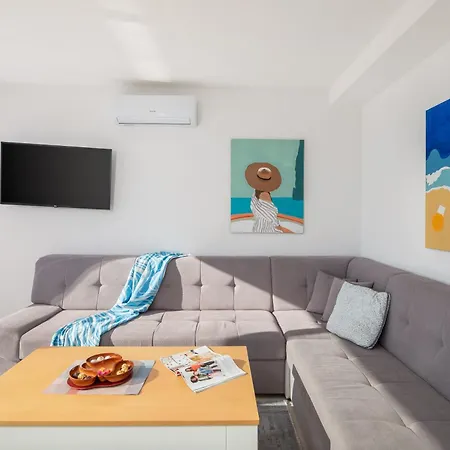 Knez Apartment *